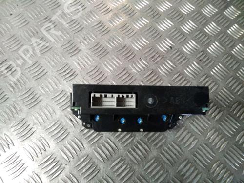 Used Climate control Climate control 11996699 11996699