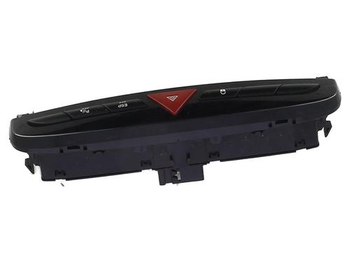 BP32715572I22 main image