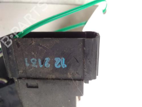 Used Steering column stalk RENAULT CLIO II (BB_, CB_) [1998-2016]  15751333