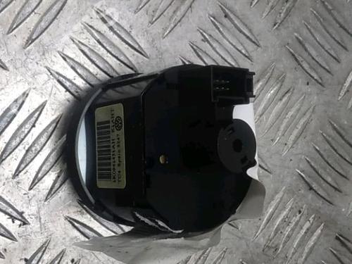 Used Headlight switch Headlight switch VW GOLF PLUS V (5M1, 521) 1.9 TDI (105 hp) 16449820 16449820