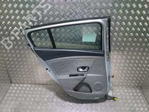 Dør venstre bak RENAULT MEGANE III Hatchback (BZ0/1_, B3_) 1.5 dCi (BZ09, BZ0D, BZ1W, BZ29, BZ14) (110 hp) 16956572