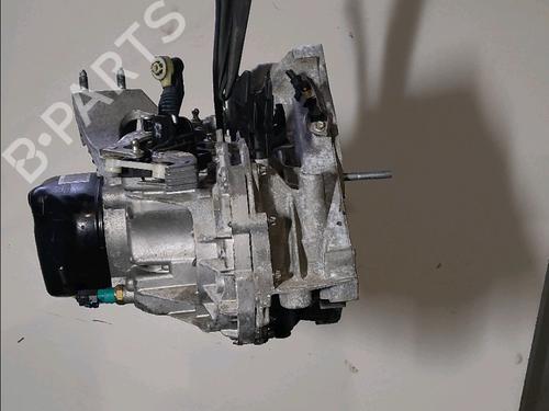 gearbox-dacia-sandero-ii-2012-32100155 main image