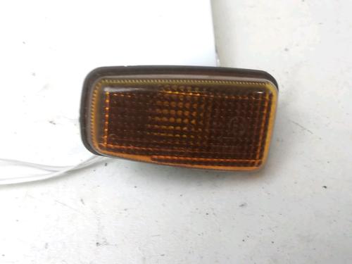 Used Left side indicator Left side indicator CITROËN XSARA Break (N2) 1.9 TD (90 hp) 23181753 23181753