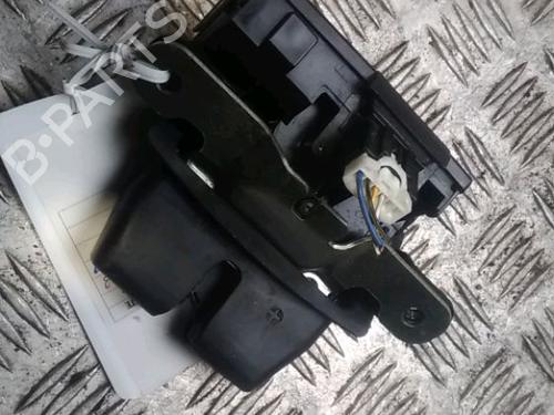 Used Tailgate lock FORD FIESTA VI (CB1, CCN) 1.25 (60 hp) 15842892