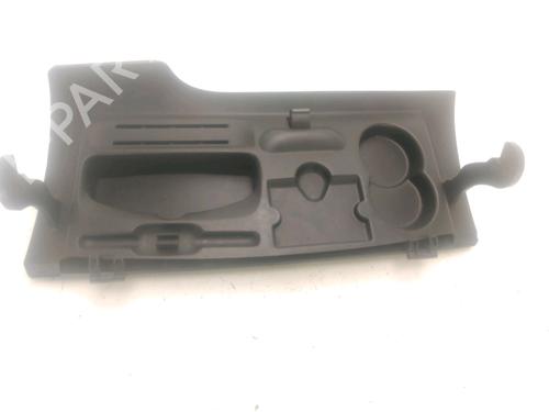 Vano posta oggetti PEUGEOT 206+ (2L_, 2M_) 1.4 HDi eco 70 (68 hp) 27728799
