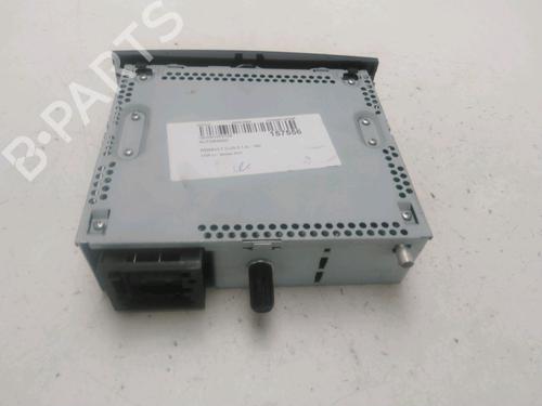 Used Radio RENAULT CLIO III (BR0/1, CR0/1) 1.2 16V (BR02, BR0J, BR11, CR02, CR0J, CR11) (75 hp) 28086877