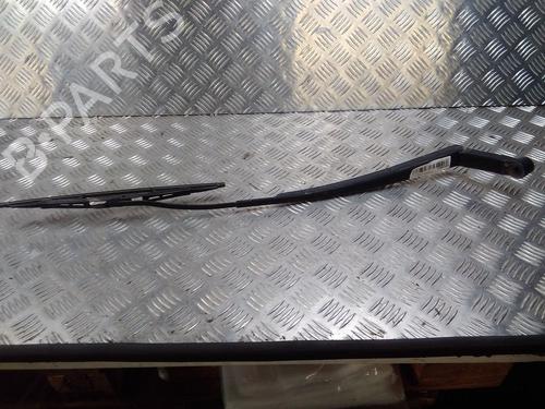 Used Front windshield wiper arm TOYOTA YARIS (_P9_) 1.3 VVT-i (SCP90_, SCP90R) (87 hp) 25041211