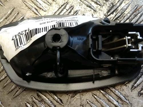 Used Front left interior door handle Front left interior door handle 15396346 15396346