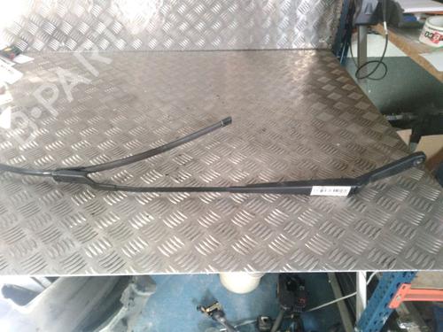 Used Front windshield wiper arm PEUGEOT 308 I (4A_, 4C_) 1.6 HDi (109 hp) 14902833