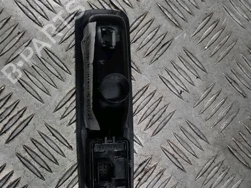 Used Left rear window switch RENAULT SCÉNIC III (JZ0/1_) 1.5 dCi (106 hp) 13082128