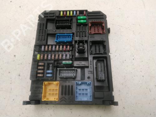 Used Fuse box Fuse box CITROËN C3 III (SX) 1.2 THP 110 (SXHNPS, SXHNZT, SXHNZ6) (110 hp) 29469415 29469415