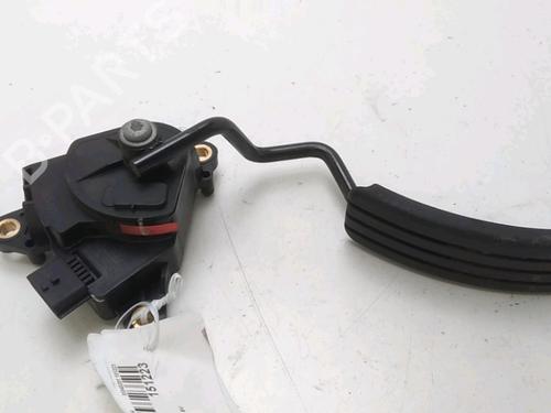 bremsepedal RENAULT CLIO III (BR0/1, CR0/1) 1.5 dCi (C/BR0G, C/BR1G) (68 hp) 19702171