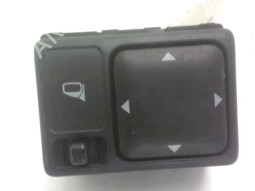 Used Mirror switch NISSAN X-TRAIL I (T30) 2.2 Di 4x4 (114 hp) 28105634