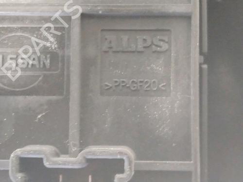 Switch NISSAN JUKE (F15) 1.5 dCi | BP30188000I30