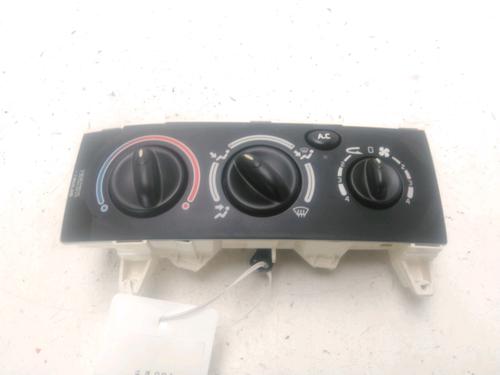 Used Climate control RENAULT MEGANE I Coach (DA0/1_) 1.6 16V (DA0B, DA04, DA11) (107 hp) 27394460