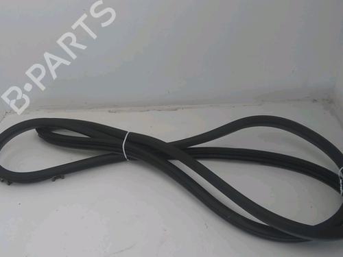 Used Rubber door seal Rubber door seal TOYOTA RAV 4 II (_A2_) 2.0 D 4WD (CLA20_, CLA21_, CLA20R, CLA21R) (116 hp) 29046734 29046734