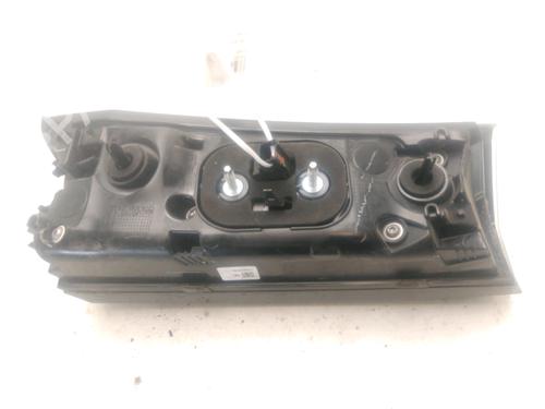 Used Right tailgate light Right tailgate light PEUGEOT 2008 II (UD_, US_, UY_, UJ_, UR_, UC_) 1.5 BlueHDI 110 (UDYHSK) (110 hp) 26304295 26304295