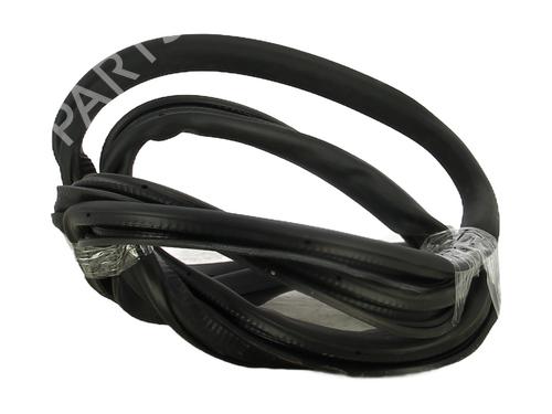 Used Rubber door seal Rubber door seal VW TIGUAN (5N_) 2.0 TDI (140 hp) 34529527 34529527