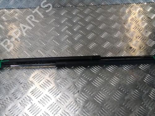 Used Tailgate lift support Tailgate lift support 14902496 14902496