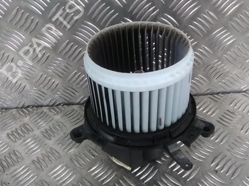 Used Heater blower motor PEUGEOT EXPERT Van (V_) 1.5 BlueHDi 100 (102 hp) 15953908