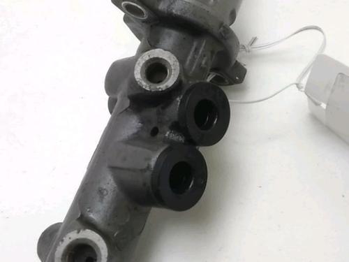 Brake master cylinder OPEL MOVANO A Van (X70) 2.5 DTI (FD) | BP17996788M77