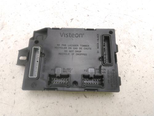 Used Fuse box Fuse box DACIA DUSTER (HM_) 1.5 dCi 115 (HMAD) (116 hp) 29344832 29344832
