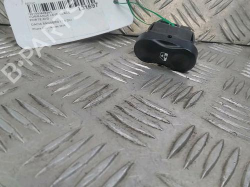 switch-dacia-sandero-15-dci-8200602227-2008-11714026 main image