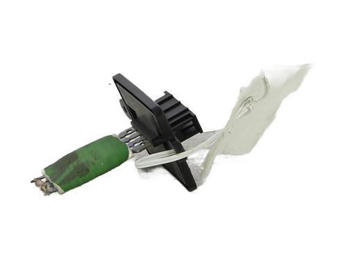 Used Heater resistor DACIA SANDERO II 1.0 SCe 75 (B8JC, B8JD, B8NC) (73 hp) 31961727