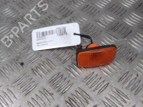 Used Right front indicator Right front indicator NISSAN X-TRAIL I (T30) 2.2 Di 4x4 (114 hp) 13082937 13082937