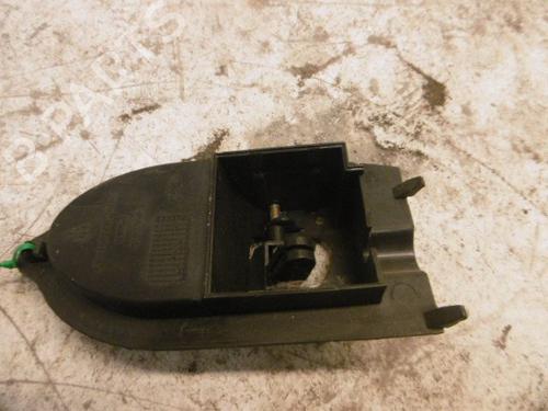 Used Front left interior door handle Front left interior door handle 15754523 15754523