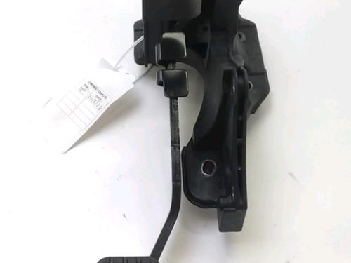 break-pedal-renault-clio-v-b7_-15-blue-dci-100-b7ad-465012074r-2019-18059404 main image