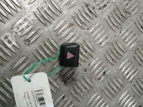 Used Warning switch PEUGEOT 208 I (CA_, CC_) 1.4 HDi (68 hp) 11996579