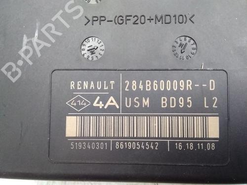 Used Fuse box Fuse box RENAULT MEGANE III Hatchback (BZ0/1_, B3_) [2008-2026] 15747843 15747843