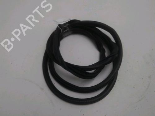 Used Rubber door seal RENAULT KADJAR (HA_, HL_) 1.5 dCi 110 (HLA3) (110 hp) 29442591