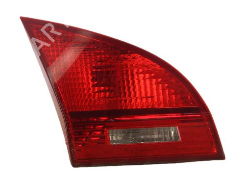 Używane Lampa tylna klapy bagażnika lewa Lampa tylna klapy bagażnika lewa 39084696 39084696