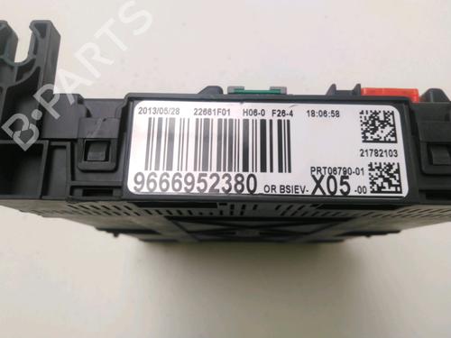 Used Fuse box Fuse box CITROËN C3 Picasso (SH_) 1.6 HDI 90 (92 hp) 21088645 21088645