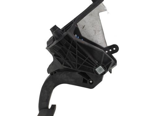 Clutch pedal PEUGEOT 208 II (UB_, UP_, UW_, UJ_) 1.2 PureTech 75 | BP31820741I13 