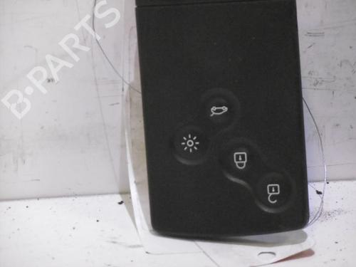 Used Card reader Card reader RENAULT LAGUNA III (BT0/1) 1.5 dCi (BT00, BT0A, BT0T, BT1J) (110 hp) 15749405 15749405