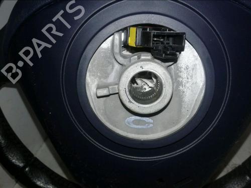 Used Steering wheel Steering wheel PEUGEOT 1007 (KM_) 1.4 16V (88 hp) 15749570 15749570