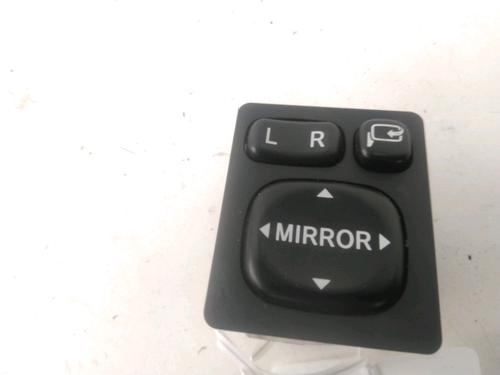 Used Mirror switch Mirror switch TOYOTA HILUX VII Pickup (_N1_, _N2_, _N3_) 2.5 D-4D 4WD (KUN25) (144 hp) 31911985 31911985