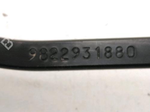 front-windshield-wiper-arm-ford-fiesta-vi-cb1-ccn-2008-30825418 main image