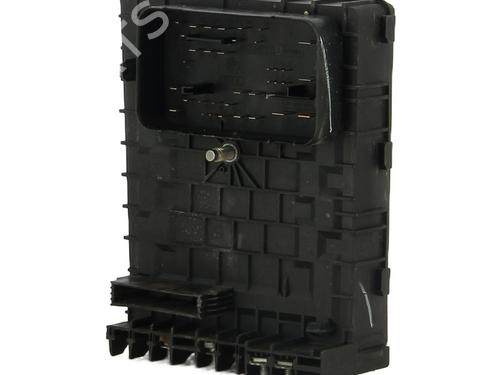 Fuse box VW JETTA III (1K2) 1.9 TDI | BP37162816E1 - Image 2