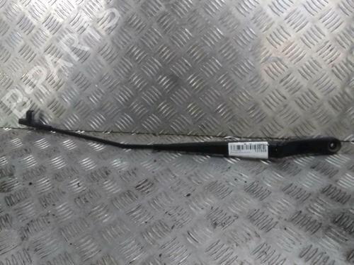 Used Front windshield wiper arm SKODA OCTAVIA II (1Z3) 1.9 TDI (105 hp) 23181897