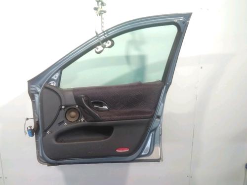 Portier rechts voor RENAULT LAGUNA II (BG0/1_) 2.2 dCi (BG0F) (150 hp) 26608502