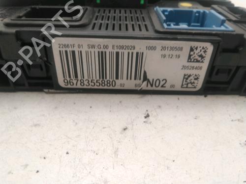 Used Fuse box Fuse box PEUGEOT 208 I (CA_, CC_) 1.4 HDi (68 hp) 22381976 22381976