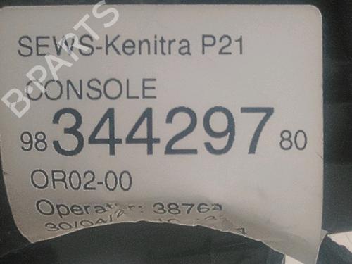Consola central Consola central PEUGEOT 2008 II (UD_, US_, UY_, UJ_, UR_, UC_) 1.5 BlueHDI 110 (UDYHSK) (110 hp) 26304215 26304215