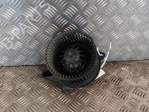 Used Heater blower motor RENAULT TRAFIC II Van (FL) 2.0 dCi 115 (FL01, FL0U) (114 hp) 17557970