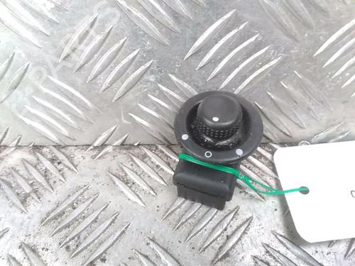 Used Mirror switch RENAULT CLIO III (BR0/1, CR0/1) 1.5 dCi (C/BR0G, C/BR1G) (68 hp) 11714066