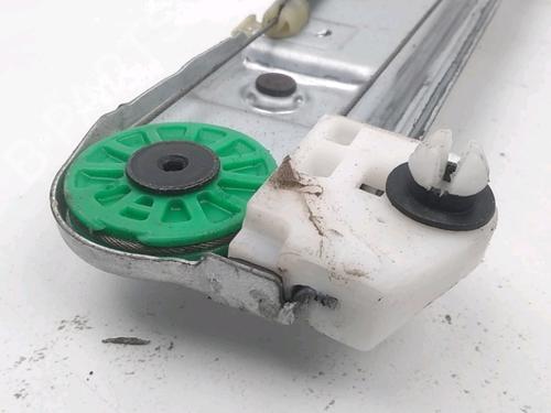 Used Front right window mechanism Front right window mechanism RENAULT MASTER III Van (FV) 2.3 dCi 135 FWD (FV0N, FV08, FV06, FV00, FV1S) (136 hp) 33998271 33998271