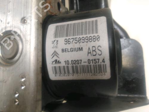 Used ABS pump PEUGEOT 207 (WA_, WC_) 1.4 16V (95 hp) 27489706